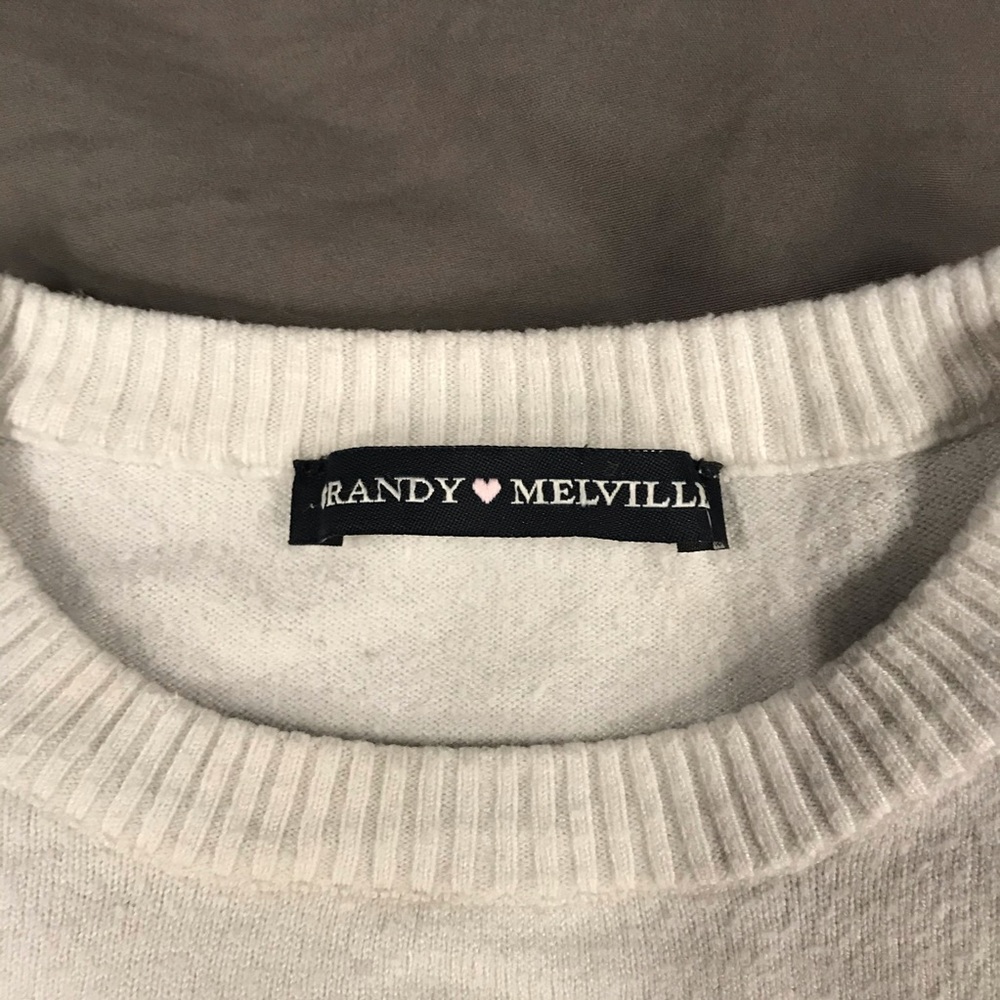 Brandy Melville Black and White Cropped Pullover - Picture 3 of 4